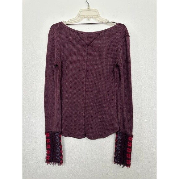 Free People Art School Embroidered V-Neck Thermal Waffle Top Size Medium - Picture 8 of 9